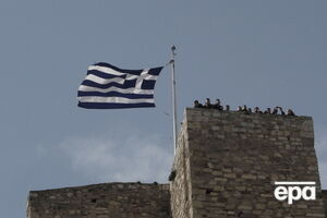 Греция начинает рассчитываться по долгам