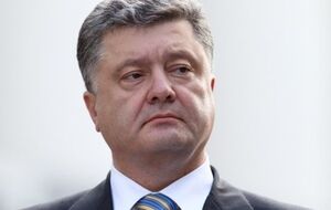 Порошенко: Для тех, кто очень хочет провести тезис федерализации, вкинуть это как дискуссию, у нас есть конечный инструмент – референдум