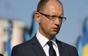 Яценюк: Новая украинская Конституция должна быть написана, в первую очередь, народом Украины