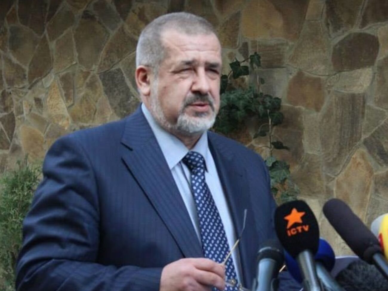 Рефат Чубаров