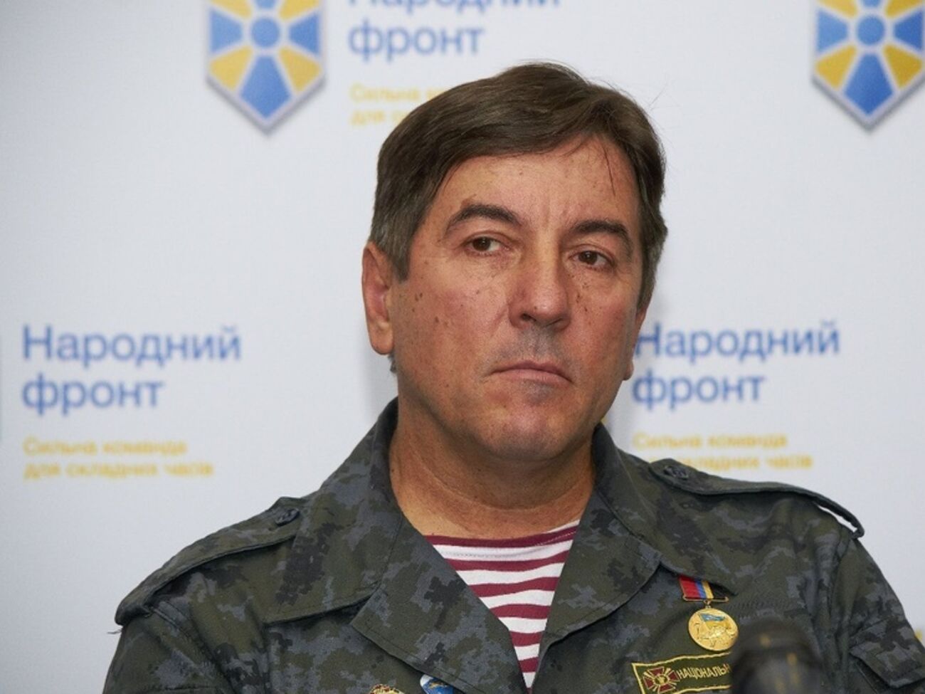 Юрий Тимошенко считает, что кабинетных генералов надо заменить на боевых офицеров