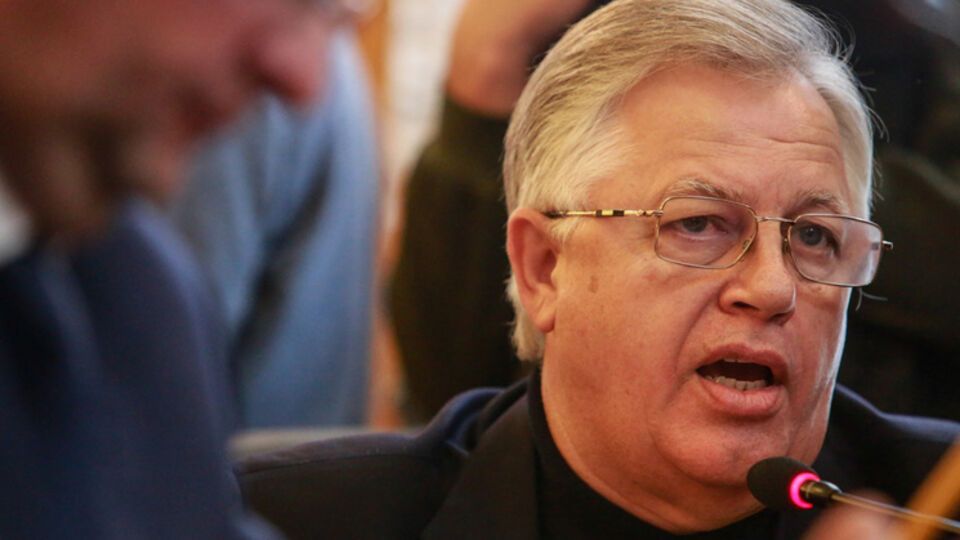 По данным "Украинских новостей", Петр Симоненко уже начал чтение протокола своего допроса