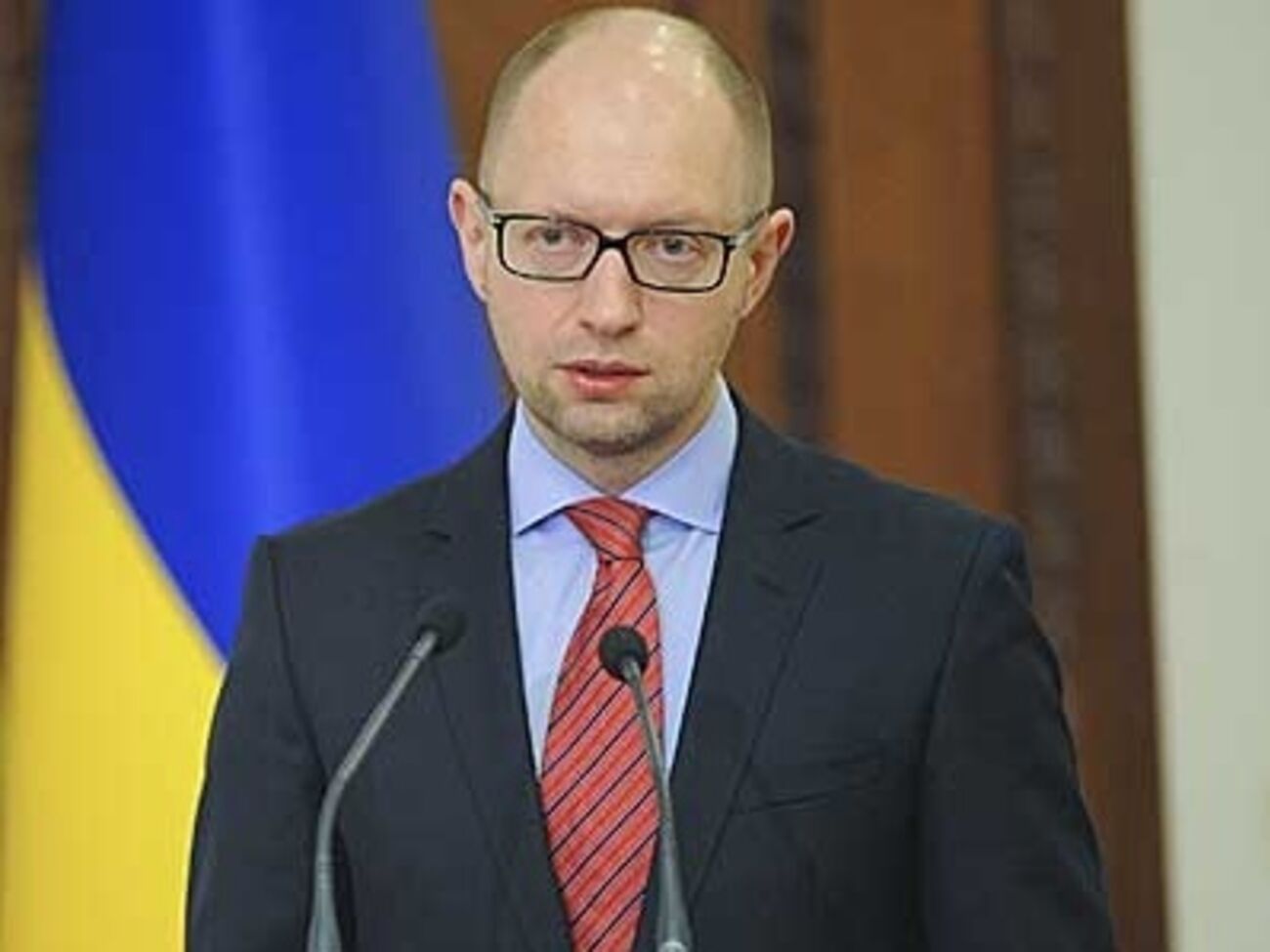 В документе также указано приобретение Яценюком военных облигаций на сумму 100 192 грн