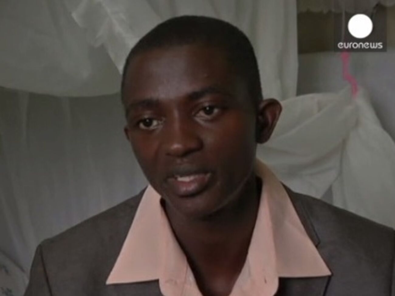 Выживший во время атаки на университет в Кении студент: Боевики объявили, что пришли сюда убивать и умирать. Видео