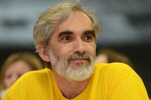 Сначала реформы, потом — декоммунизация, считает Грицак