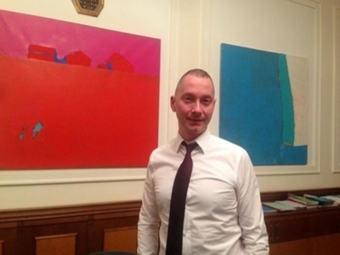 В собственности Ложкина и его семьи несколько автомобилей и квартир