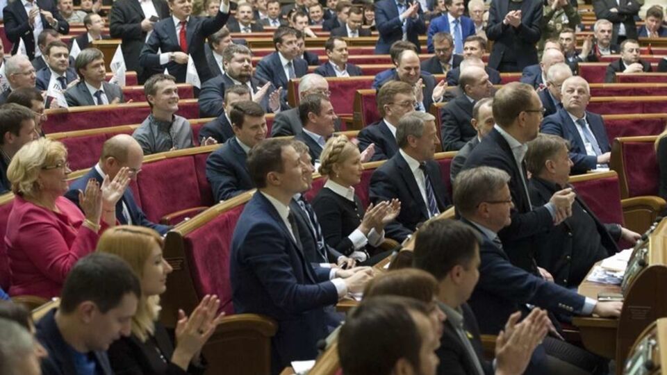 Из фракции Блока Порошенко вышли еще два депутата