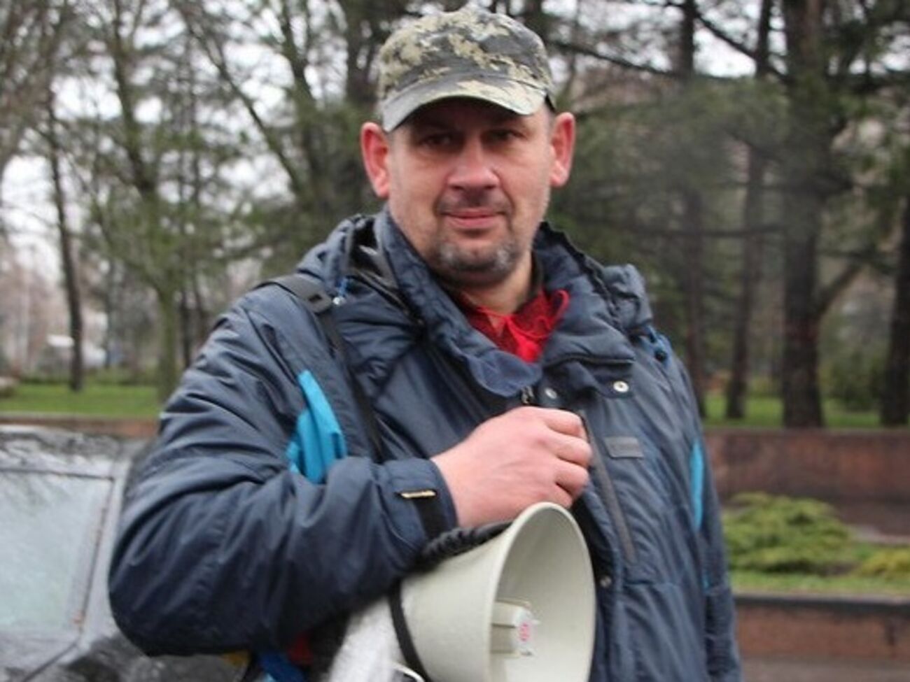 Организатор автопробега --- николаевский активист Александр Янцен