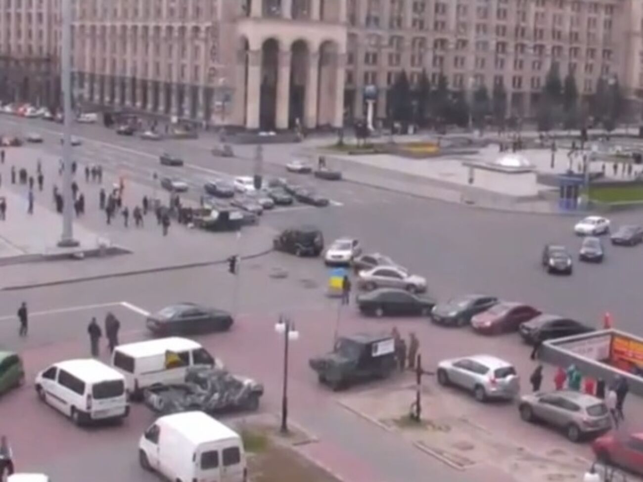 Момент столкновения засняла веб-камера на Майдане Незалежности