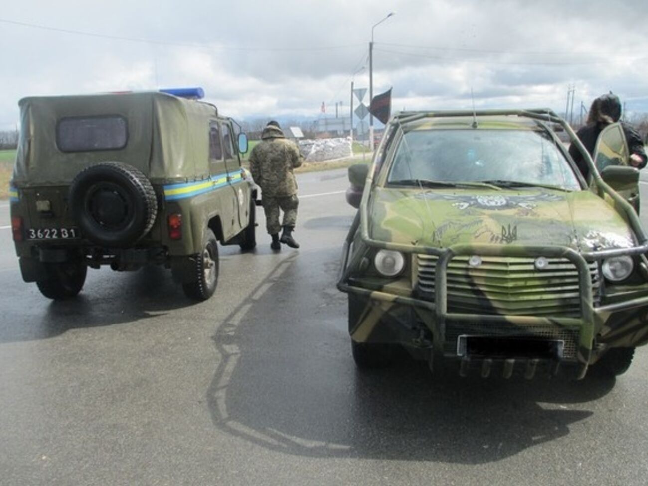Машину с военными обстреляли в Запорожской области