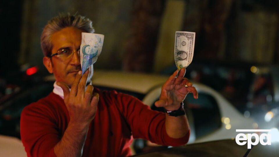 ЕС продлил действие санкций против иранского банка