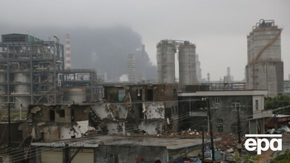 Пожар, начавшийся в понедельник, потушили в четверг