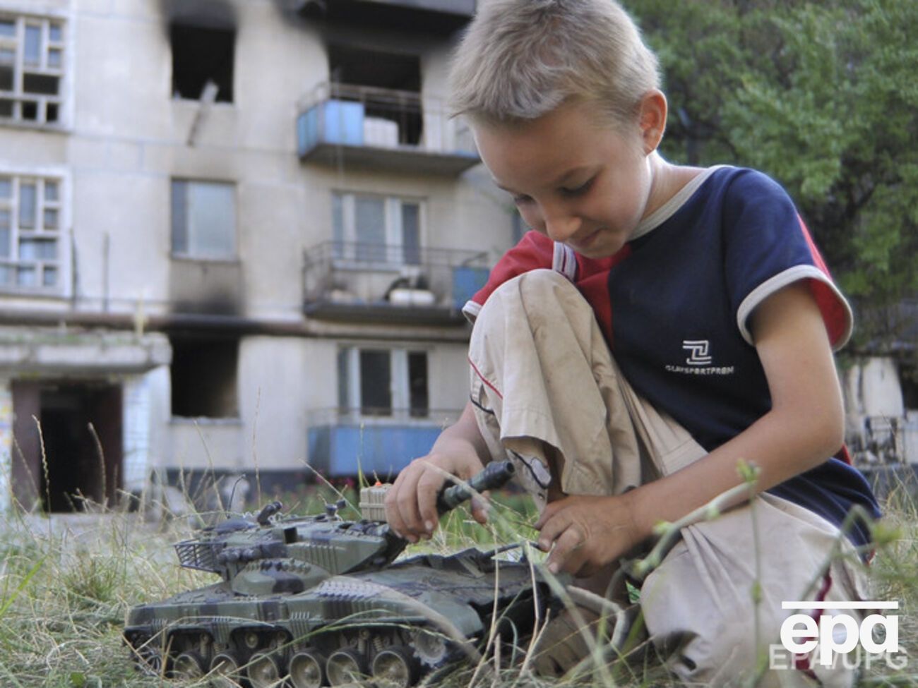 Закон определяет правовой режим военного положения в стране