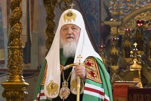 Патриарх Кирилл в конце апреля призвал российское духовенство активно использовать интернет для просвещения молодежи