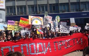 "Господи прости" и "Дорога в мяш". В Новосибирске состоялась первомайская "Монстрация". Фоторепортаж