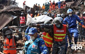 МИД: Не удается выйти на связь с 48 украинцами в Непале