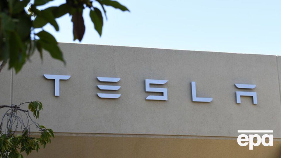 В компании Tesla разработали аккумулятор, позволяющий самостоятельно обеспечить себя энергией