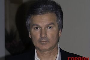 Yuri Shvets: The fate of Russia largely depends on the US president. By signing only two pieces of paper, without any nuclear attacks, Obama can plunge Russia into preinfarction condition