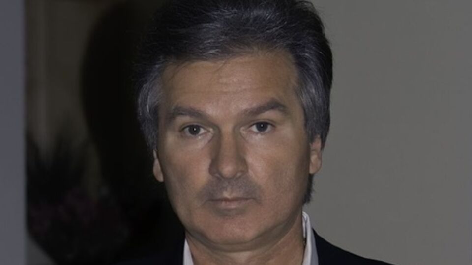 Yuri Shvets: The fate of Russia largely depends on the US president. By signing only two pieces of paper, without any nuclear attacks, Obama can plunge Russia into preinfarction condition