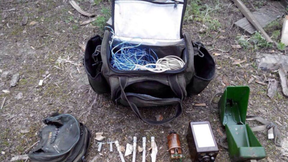Правоохранители обнаружили взрывчатку и боеприпасы