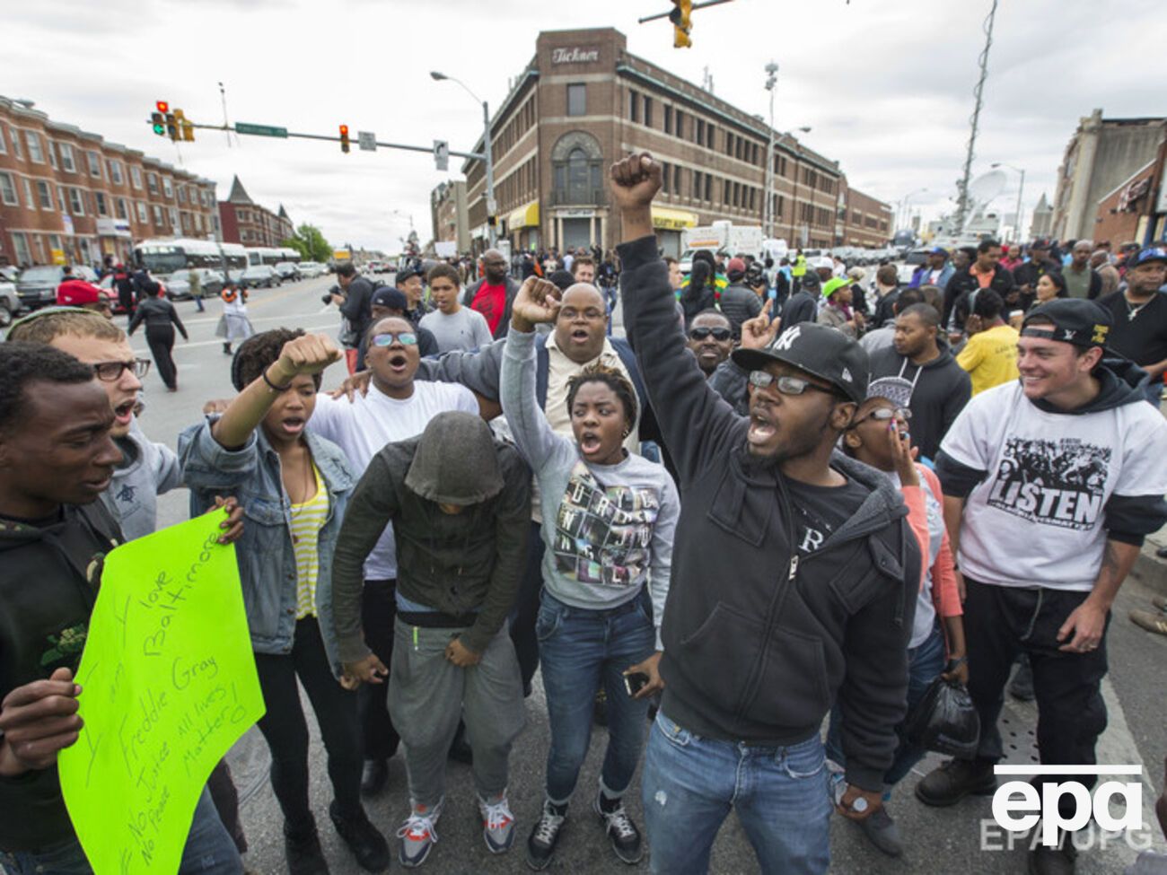 Полицейским планируют предъявить обвинения разной тяжести от убийства второй степени до нападения