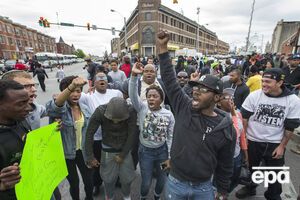 Полицейским планируют предъявить обвинения разной тяжести от убийства второй степени до нападения