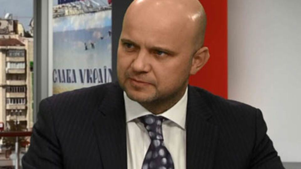 По словам Тандита, в плену боевиков около 300 человек