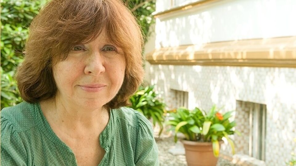 Алексиевич: На войне не бывает хороших людей