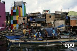 Эвакуация филиппинцев в городе Навотас в ожидании тайфуна Ноул