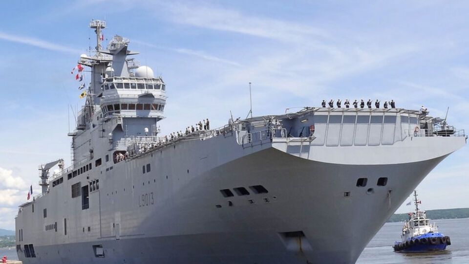 Франция предложит Китаю приобрести "Мистрали"