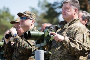 Порошенко, Турчинов, Полторак и Муженко посетили военный учебный центр "Десна" в Черниговской области. Фоторепортаж