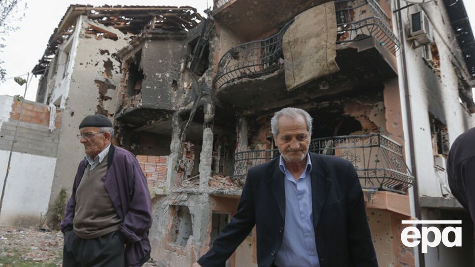 Во время столкновений погибли восемь полицейских и 14 боевиков