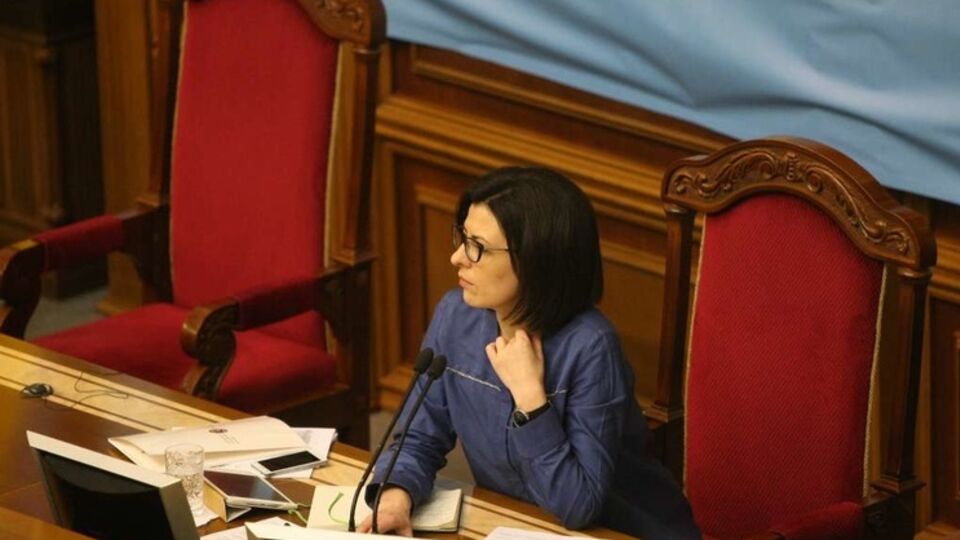 Рада может запретить военным пользоваться мобильными в зоне боевых действий