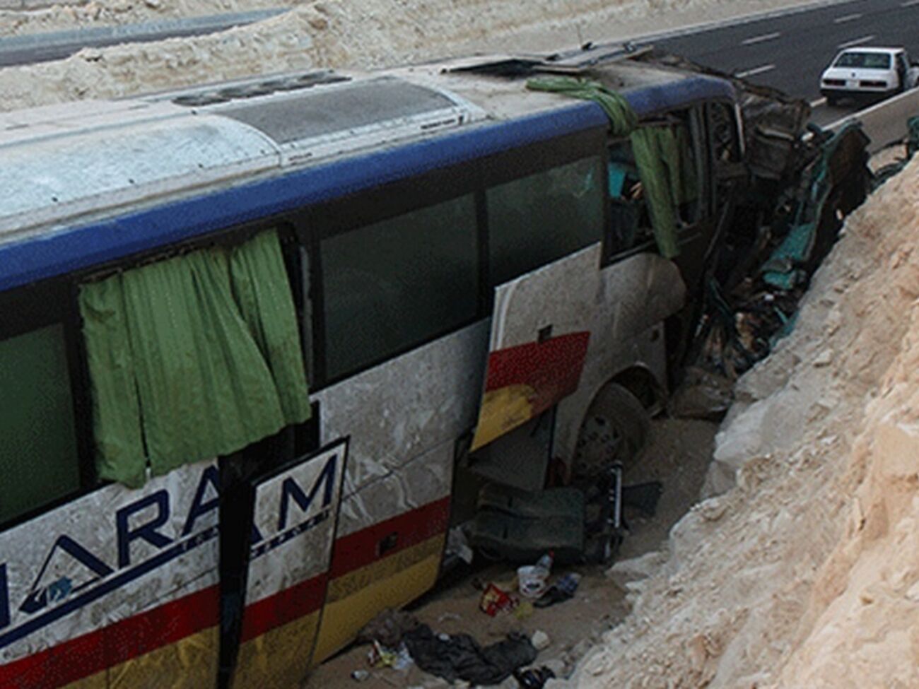 В результате аварии в Египте погибли двое туристов