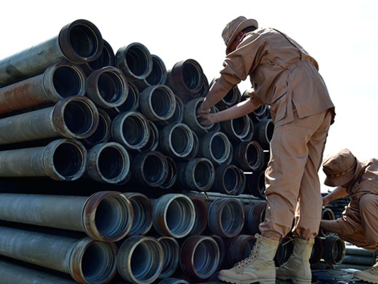 Минобороны РФ: 500 российских военнослужащих обеспечили Крым пресной водой