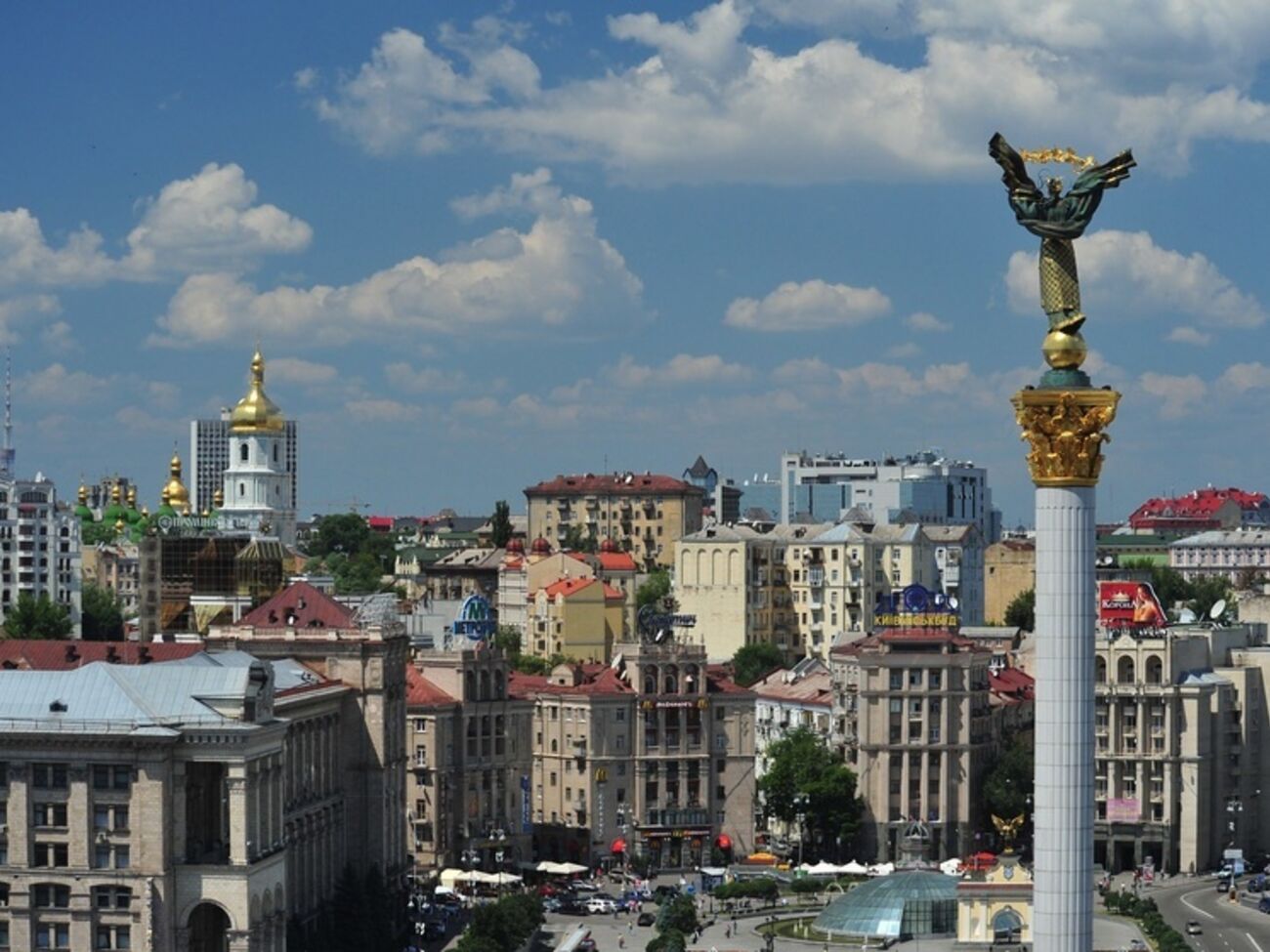 В Киеве переменная облачность, температура ночью от +9 до +11, днем от +21 до +23