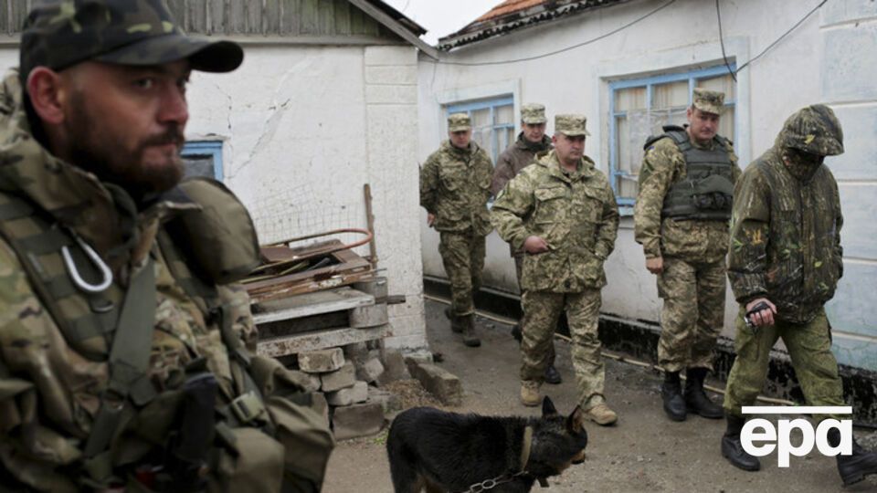 С ночи и до утра сепаратисты не прекращали обстрелы Станицы Луганской, возле Счастья работал снайпер