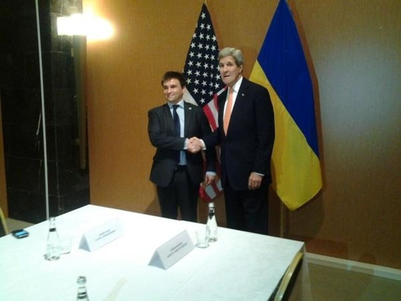 Украина и НАТО сегодня&nbsp;обсудят&nbsp;актуальные вопросы партнерства