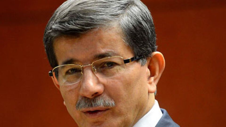 Давутоглу: Незаконная аннексия Крыма не может быть приемлемой ни при каких обстоятельствах