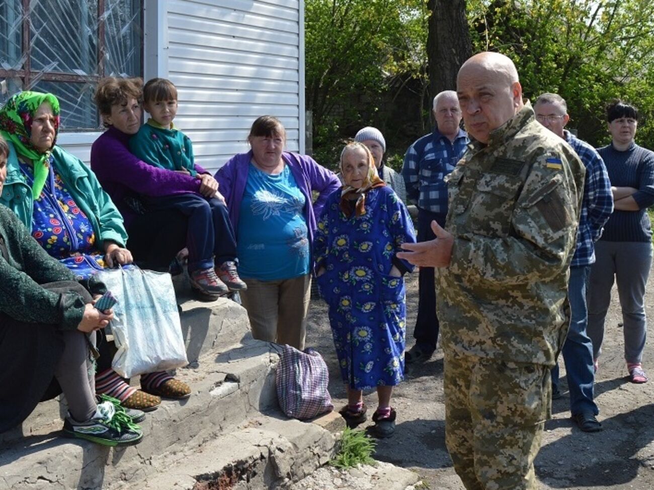 В домах жителей Станицы Луганской 15 часов не было света