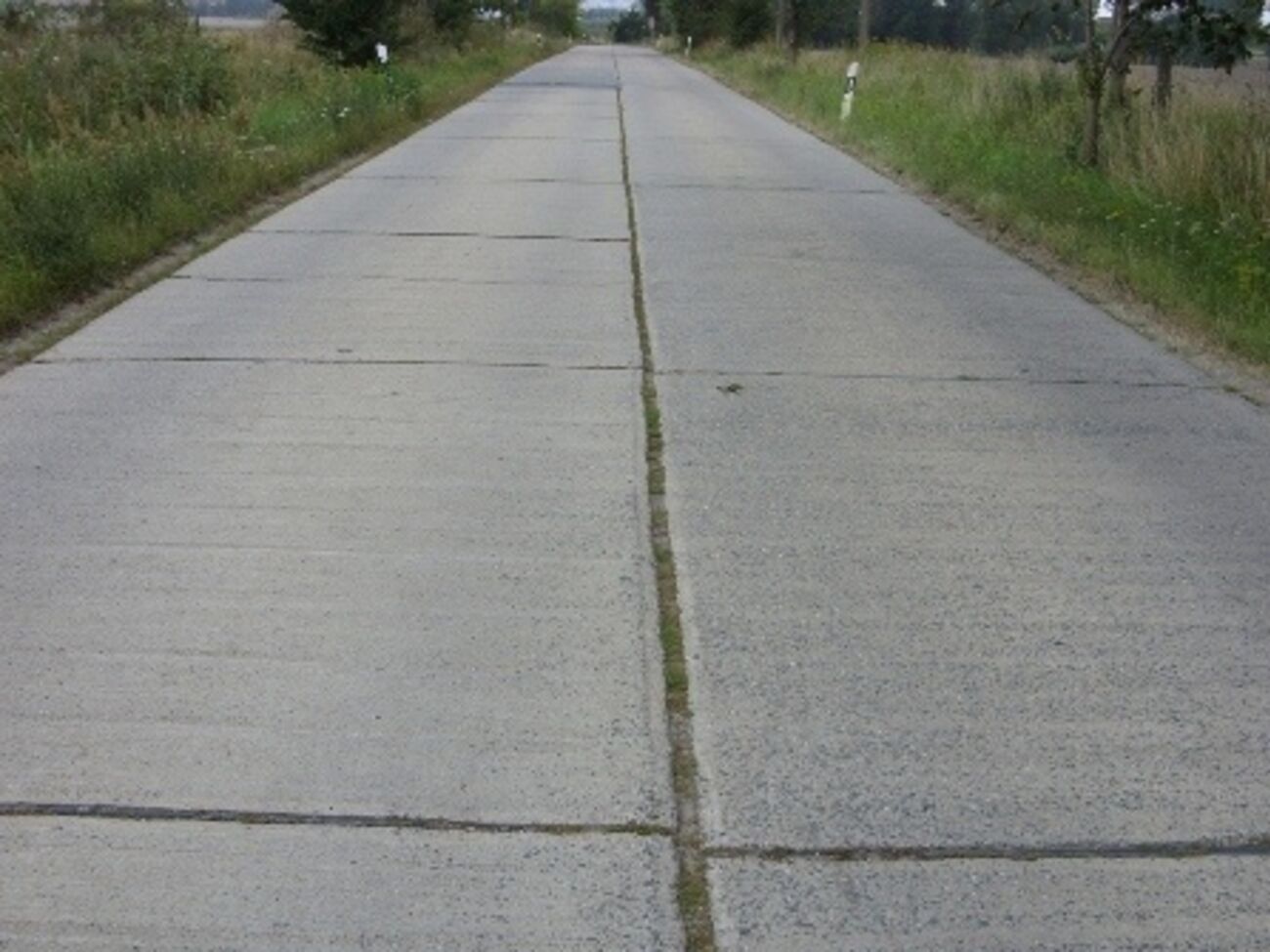 Бетонное покрытие увеличивает срок эксплуатации дороги
