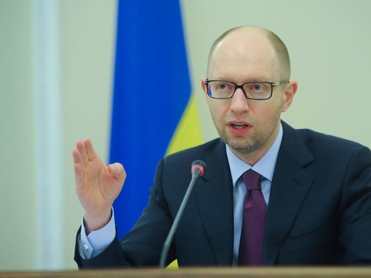 Яценюк: Фирташ и Левочкин должны платить за аренду газовых сетей