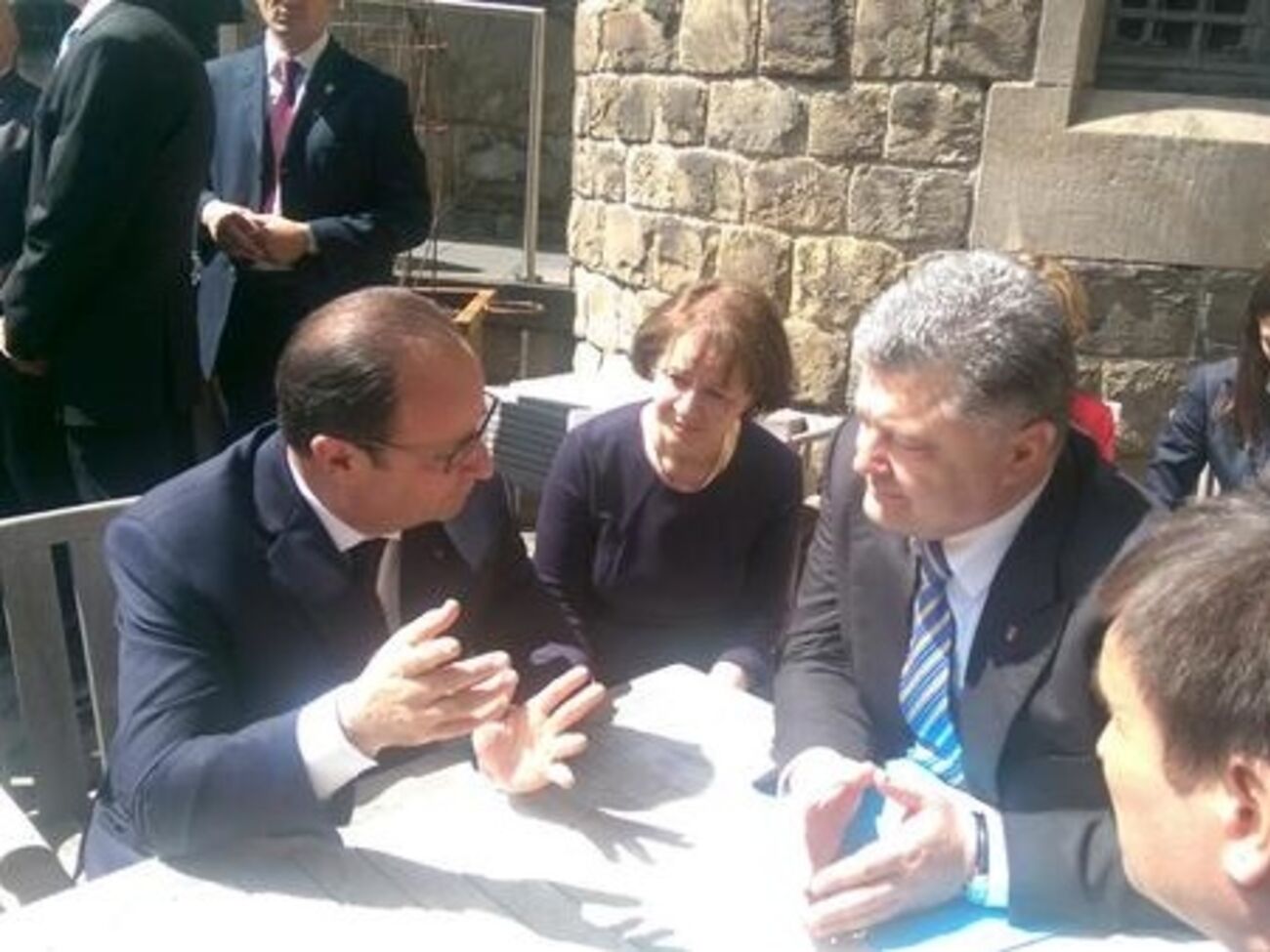 Порошенко в Германии встретился с Олландом