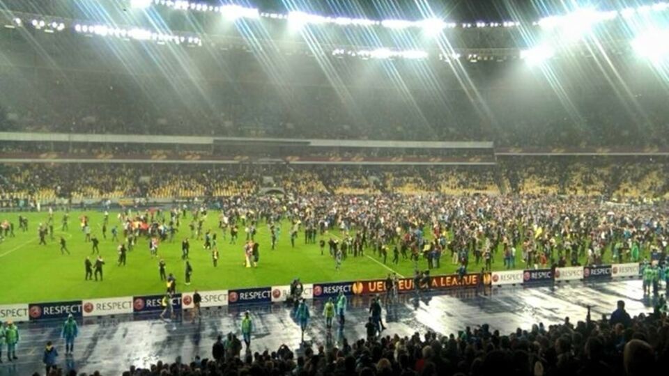 Матч "Днепра" с итальянским "Наполи" в Киеве завершился со счетом 1:0