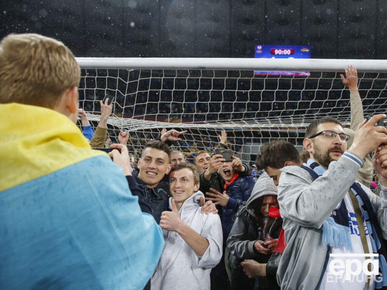 Главный тренер ФК "Днепр" посвятил победу команды украинским военным