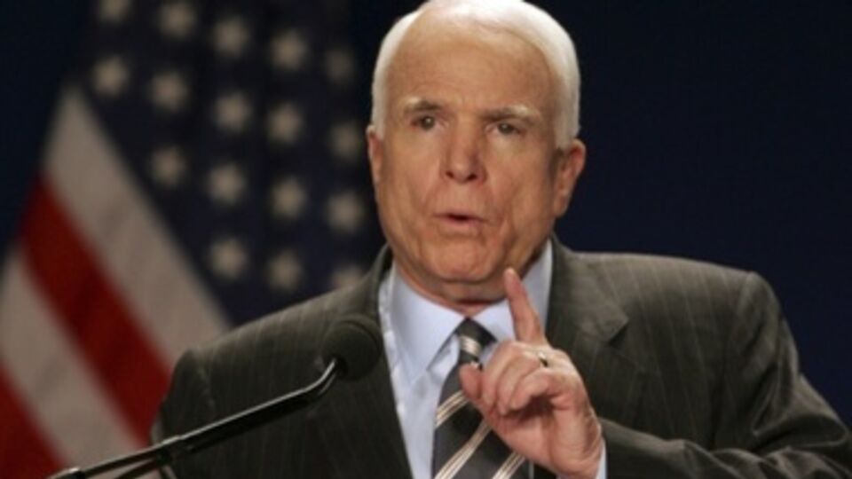 Маккейн: Я горд быть другом Украины в ее борьбе против Путина