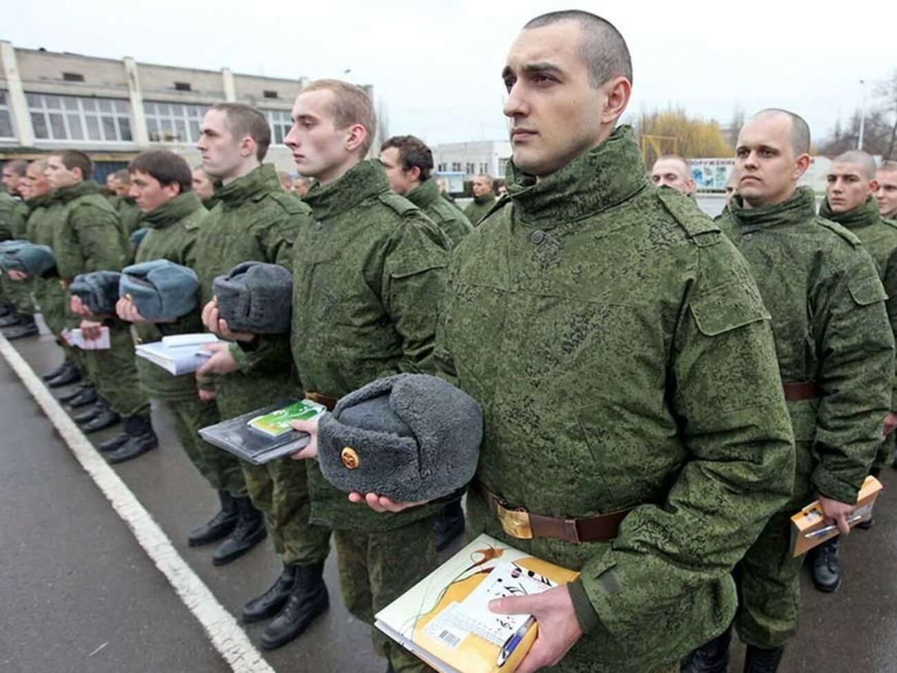 В России начали призывать на срочную службу переселенцев из Украины