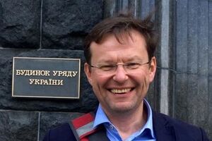 Боровик: Я свободный человек, могу уехать в Нью-Йорк, Сингапур, Мюнхен. Если бы в Украине было 40 млн таких свободных граждан, государство разговаривало бы с нами по-другому