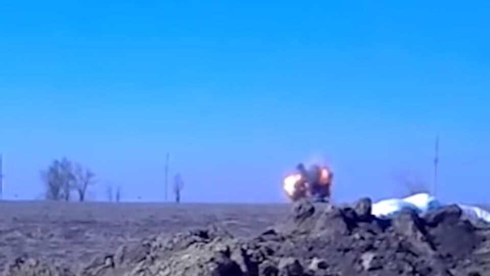 У убитого сепаратиста нашли запись, как украинские военные уничтожили танк боевиков под Широкино. Видео