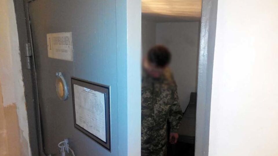 Подполковник получил 16 суток "губы"